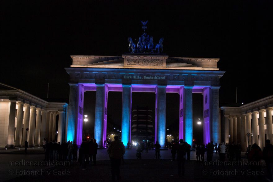 Berlin. Charlottenburg. Festival of Lights
21. 10. 2009. Berlin. Mitte. Brandenburger Tor. Festival of Lights.
Schlüsselwörter: Berlin;Brandenburger Tor;Deutschland;Festival of Lights;Germany;Mitte;2009;Säulen