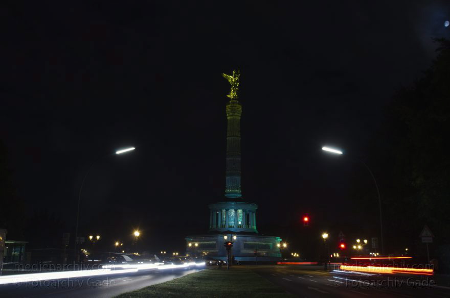 Berlin. Festival of Lights. Berliner Dom. Siegessäule
14. 10. 2013. Berlin. Festival of Lights. Berliner Dom. Siegessäule
Schlüsselwörter: Berlin;Festival of lights;Germany;2013;Siegessäule