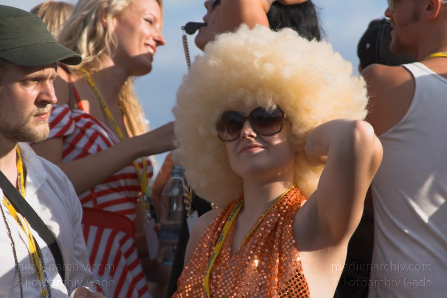 Berlin. Tiergarten. Love Parade
16. 7. 2006. Berlin. Mitte. Tiergarten. Love Parade. Party. Junge Leute. Straße des 17. Juni
Schlüsselwörter: Berlin;Deutschland;Germany;Love Parade;2006;Tiergarten
