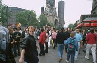 Berlin-Love-Parade-199406-10.jpg
