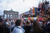 Dateiname=Berlin-Love-Parade-200006-25.jpg
Dateigröße=192KB
Abmessungen: 880x573
hinzugefügt am: 04. Januar 2016 Berlin-Love-Parade-200006-25.jpg