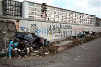 Berlin-Friedrichshain-East-Side-Gallery-199010-10.jpg