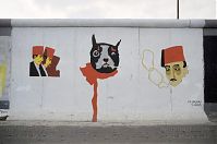 Dateiname=Berlin-Friedrichshain-East-Side-Gallery-1995-119.jpg
Dateigröße=141KB
Abmessungen: 880x584
hinzugefügt am: 04. Januar 2016 Berlin-Friedrichshain-East-Side-Gallery-1995-119.jpg