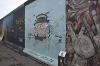 Dateiname=Berlin-Friedrichshain-East-Side-Gallery-20130331-018.jpg
Dateigröße=187KB
Abmessungen: 880x584
hinzugefügt am: 04. Januar 2016 Berlin-Friedrichshain-East-Side-Gallery-20130331-018.jpg