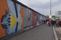 Dateiname=Berlin-Friedrichshain-East-Side-Gallery-20130331-020.jpg
Dateigröße=151KB
Abmessungen: 880x584
hinzugefügt am: 04. Januar 2016 Berlin-Friedrichshain-East-Side-Gallery-20130331-020.jpg