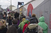 Dateiname=Berlin-Friedrichshain-East-Side-Gallery-20130331-096.jpg
Dateigröße=175KB
Abmessungen: 880x584
hinzugefügt am: 04. Januar 2016 Berlin-Friedrichshain-East-Side-Gallery-20130331-096.jpg