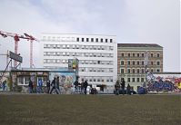 Dateiname=Berlin-Friedrichshain-East-Side-Gallery-20130331-128.jpg
Dateigröße=178KB
Abmessungen: 880x610
hinzugefügt am: 04. Januar 2016 Berlin-Friedrichshain-East-Side-Gallery-20130331-128.jpg