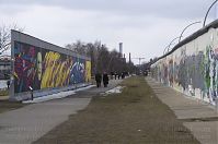 Dateiname=Berlin-Friedrichshain-East-Side-Gallery-20130331-160.jpg
Dateigröße=175KB
Abmessungen: 880x584
hinzugefügt am: 04. Januar 2016 Berlin-Friedrichshain-East-Side-Gallery-20130331-160.jpg
