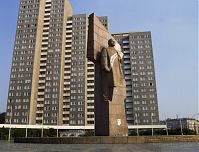 Dateiname=Berlin-Friedrichshain-Lenin-19911017-101.jpg
Dateigröße=238KB
Abmessungen: 880x671
hinzugefügt am: 04. Januar 2016 Berlin-Friedrichshain-Lenin-19911017-101.jpg