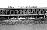 Berlin-Friedrichshain-Bahnhof-199602-02.jpg