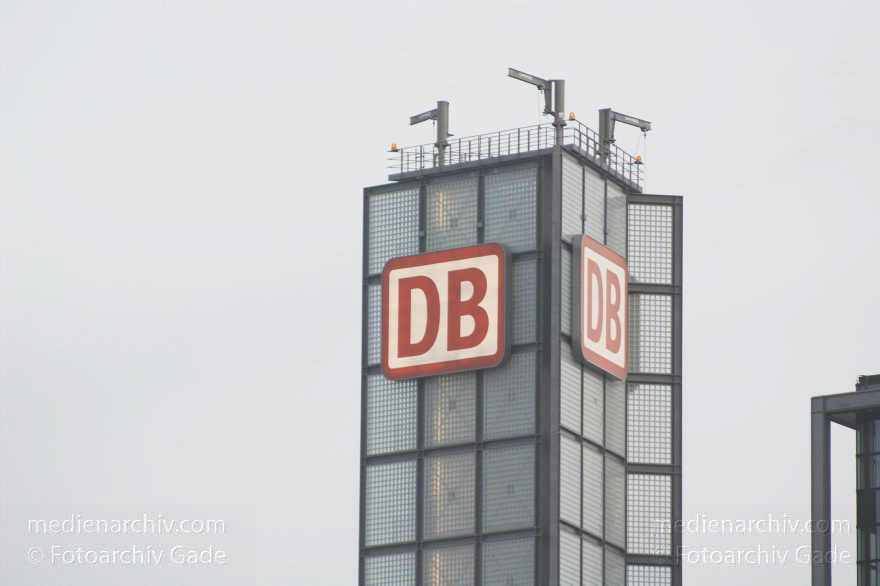 Berlin. Moabit. Hauptbahnhof
3. 3. 2007. Berlin. Mitte. Moabit. Hauptbahnhof
Schlüsselwörter: Berlin;Berlin Central Station;Berlin Hauptbahnhof;Deutschland;Germany;Hauptbahnhof;Lehrter Bahnhof;Mitte;2007;Moabit