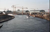 Berlin-Mitte-Moabit-Hauptbahnhof-20030315-09.jpg