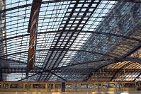 Berlin-Mitte-Moabit-Hauptbahnhof-20060716-28.jpg