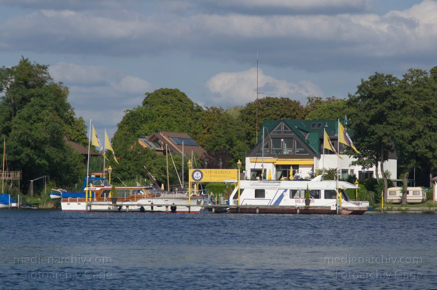 Berlin. Havel
1. 9. 2012. Berlin. Obere Havel. Fluss
Schlüsselwörter: Berlin;Boote;Deutschland;Fluss;Germany;Havel;Obere Havel;2012;Reinickendorf