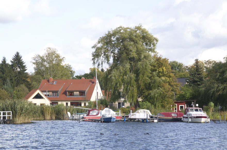 Berlin. Spandau. Havel
14. 10. 2012. Berlin. Spandau. Obere Havel. Fluss
Schlüsselwörter: Berlin;Boote;Deutschland;Fluss;Germany;Havel;Liegeplatz;Marina;Obere Havel;2012;Reinickendorf