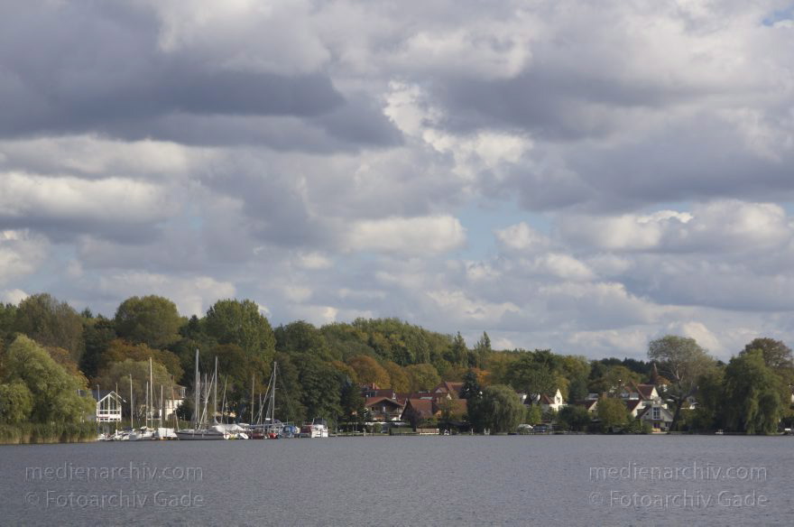 Berlin. Spandau. Havel
14. 10. 2012. Berlin. Spandau. Obere Havel. Fluss
Schlüsselwörter: Berlin;Boote;Deutschland;Fluss;Germany;Havel;Obere Havel;2012;Reinickendorf