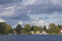 Dateiname=Berlin-Havel-Heiligensee-20121014-140.jpg
Dateigröße=152KB
Abmessungen: 880x584
hinzugefügt am: 04. Januar 2016 Berlin-Havel-Heiligensee-20121014-140.jpg