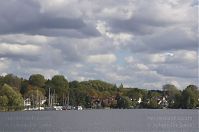 Dateiname=Berlin-Havel-Heiligensee-20121014-141.jpg
Dateigröße=132KB
Abmessungen: 880x584
hinzugefügt am: 04. Januar 2016 Berlin-Havel-Heiligensee-20121014-141.jpg