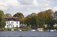 Dateiname=Berlin-Havel-Heiligensee-20121014-150.jpg
Dateigröße=213KB
Abmessungen: 880x584
hinzugefügt am: 04. Januar 2016 Berlin-Havel-Heiligensee-20121014-150.jpg
