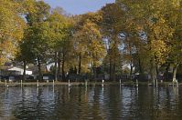 Dateiname=Berlin-Havel-Heiligensee-20121020-024.jpg
Dateigröße=327KB
Abmessungen: 880x584
hinzugefügt am: 04. Januar 2016 Berlin-Havel-Heiligensee-20121020-024.jpg