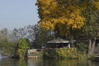 Dateiname=Berlin-Havel-Heiligensee-20121020-025.jpg
Dateigröße=276KB
Abmessungen: 880x584
hinzugefügt am: 04. Januar 2016 Berlin-Havel-Heiligensee-20121020-025.jpg