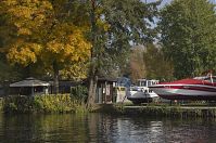 Dateiname=Berlin-Havel-Heiligensee-20121020-026.jpg
Dateigröße=315KB
Abmessungen: 880x584
hinzugefügt am: 04. Januar 2016 Berlin-Havel-Heiligensee-20121020-026.jpg