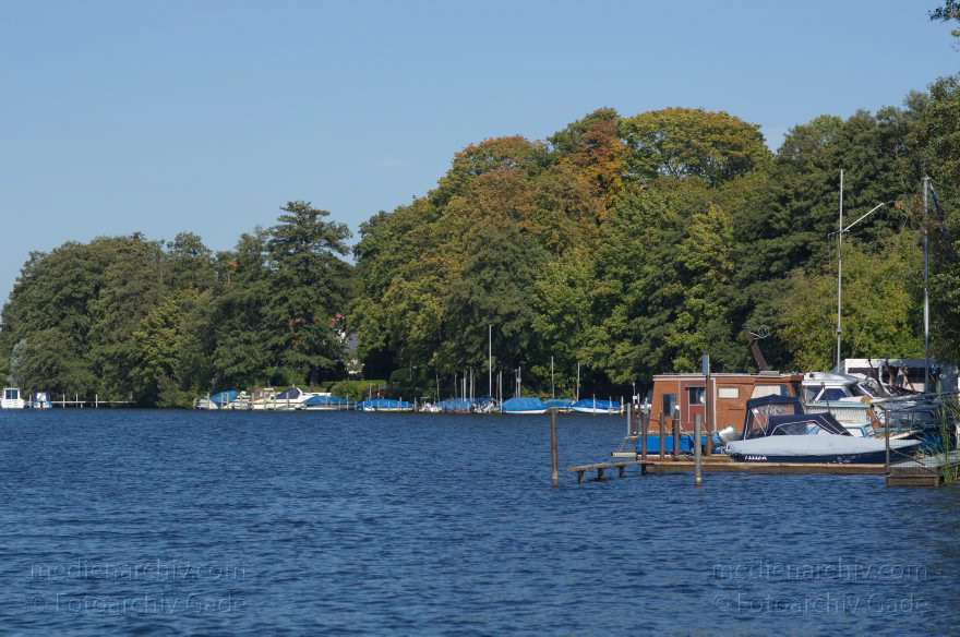 Berlin. Havel Boote
3. 10. 2012. Berlin. Obere Havel. Fluss. Boote
Schlüsselwörter: Berlin;Boote;Deutschland;Fluss;Germany;Havel;2012;Obere Havel