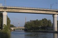 Berlin-Mitte-Moabit-Eisenbahnbruecke-20050515-63.jpg