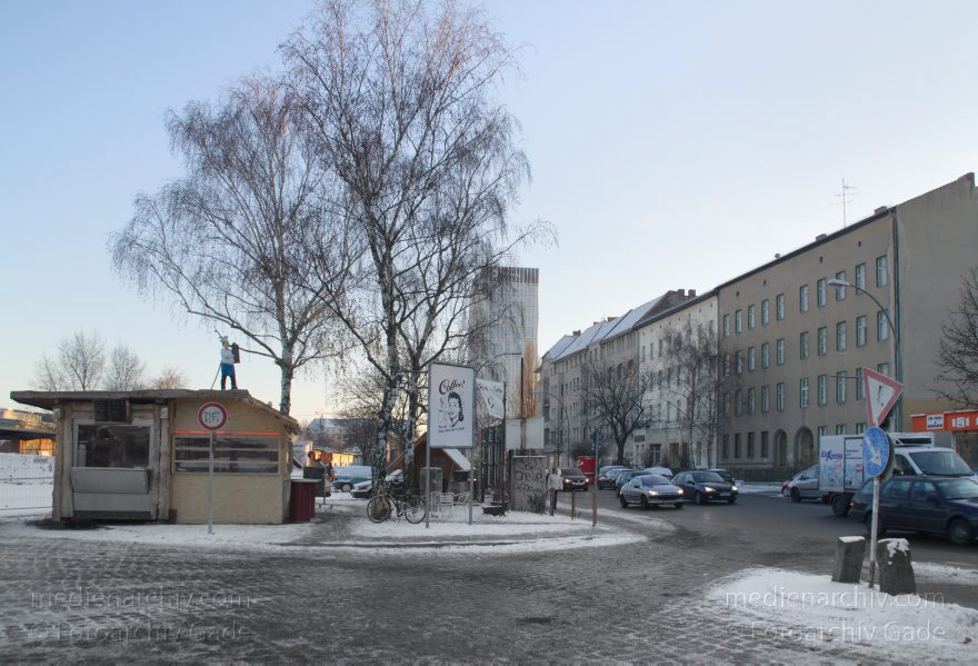 Berlin. Moabit. Heidestraße
7. 12. 2012. Berlin. Mitte. Moabit. Heidestraße
Schlüsselwörter: Berlin;Deutschland;Germany;Heidestraße;Mitte;Moabit;2012;Tiergarten