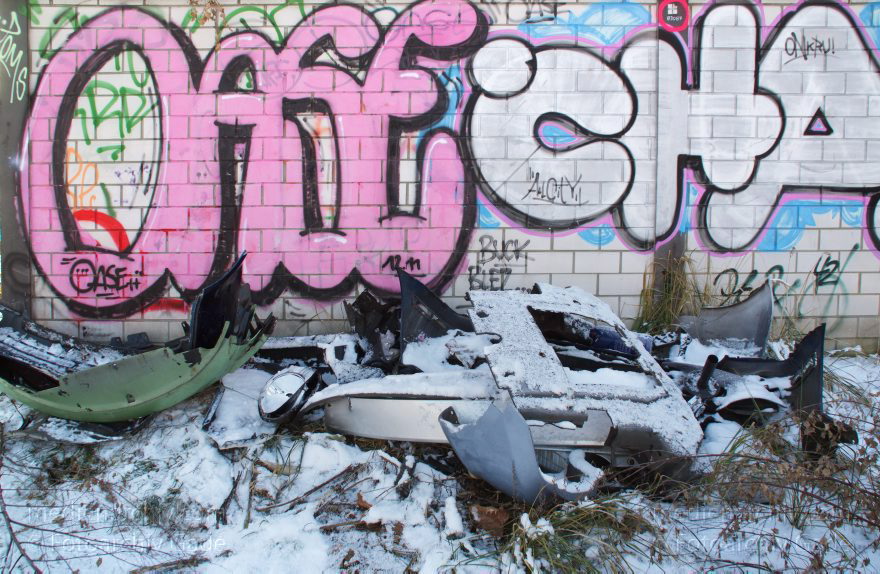 Berlin. Moabit. Heidestraße. Graffity
7. 12. 2012. Berlin. Mitte. Moabit. Heidestraße. Graffity
Schlüsselwörter: Berlin;Deutschland;Germany;Graffity;Heidestraße;Mitte;Moabit;2012;Tiergarten