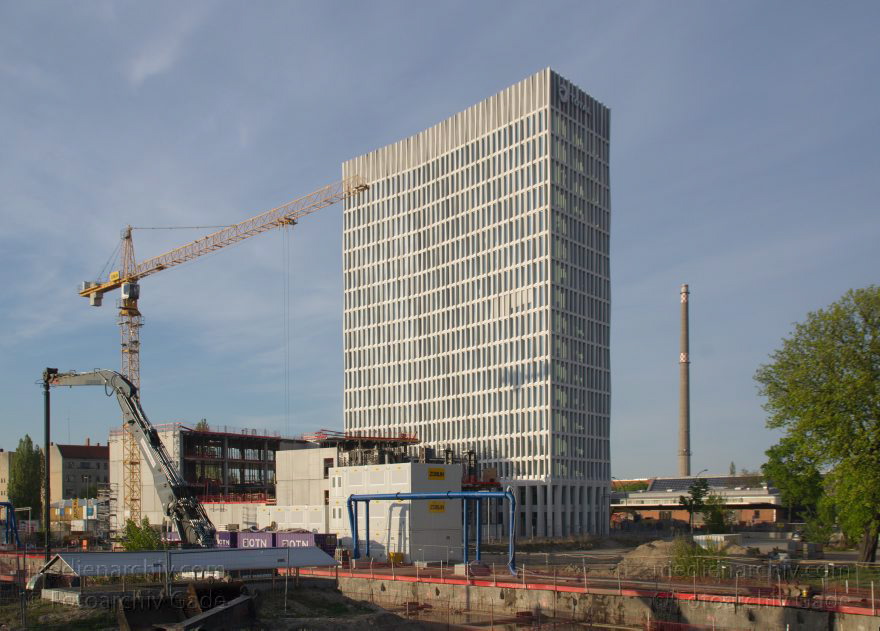 Berlin. Moabit. Heidestraße. Total Hochhaus
17. 4. 2014. Berlin. Mitte. Moabit. Baustelle Eurocity an der Heidestraße. Total Hochhaus
Schlüsselwörter: Baustelle;Berlin;Eurocity;Heidestraße;Hochhaus;Mitte;Moabit;2014;Total