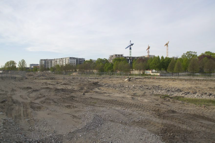 Berlin. Moabit. Heidestraße
17. 4. 2014. Berlin. Mitte. Moabit. Baustelle Eurocity an der Heidestraße
Schlüsselwörter: Baustelle;Berlin;Eurocity;Heidestraße;Mitte;2014;Moabit