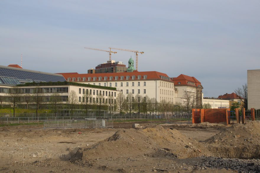 Berlin. Moabit. Heidestraße
17. 4. 2014. Berlin. Mitte. Moabit. Baustelle Eurocity an der Heidestraße
Schlüsselwörter: Baustelle;Berlin;Eurocity;Heidestraße;Mitte;2014;Moabit