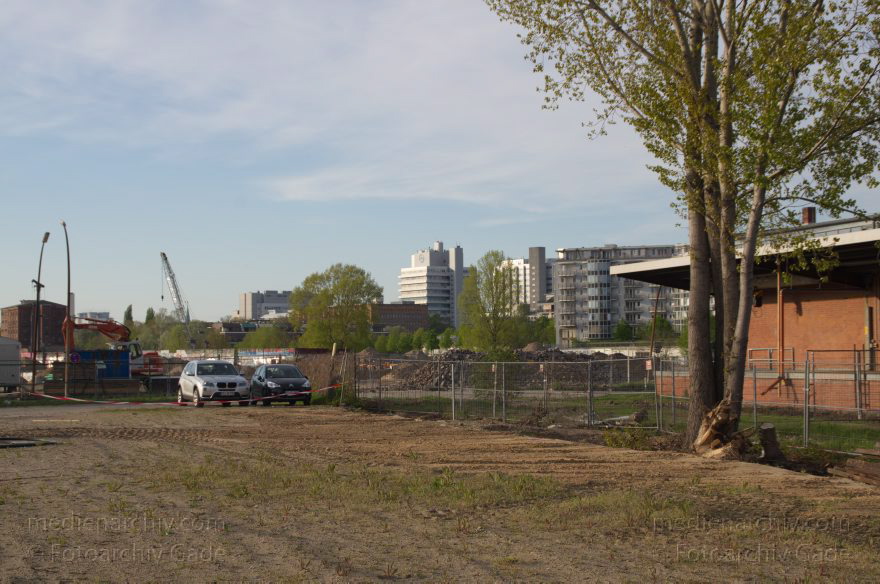 Berlin. Moabit. Heidestraße
17. 4. 2014. Berlin. Mitte. Moabit. Baustelle Eurocity an der Heidestraße
Schlüsselwörter: Baustelle;Berlin;Eurocity;Heidestraße;Mitte;2014;Moabit