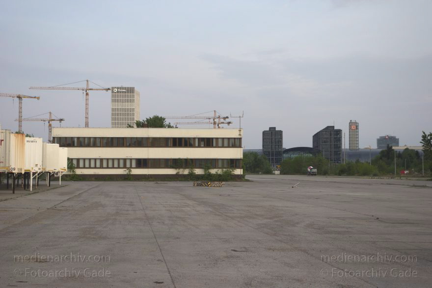 Berlin. Mitte. Moabit. Heidestraße
9. 5. 2015. Berlin. Mitte. Moabit. Baustelle Europacity an der Heidestraße. Hauptbahnhof
Schlüsselwörter: 2015;Baustelle;Berlin;Europacity;Hauptbahnhof;Heidestraße;Mitte;Moabit
