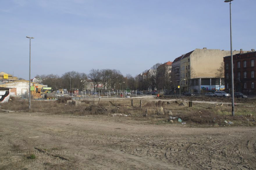 Berlin. Moabit
27. 3. 2012. Berlin. Mitte. Moabit. Ehemaliges Bahngelände entlang der Siemensstraße
Schlüsselwörter: Baustelle;Berlin;Deutschland;Germany;Moabit;Siemensstraße;2012;Tiergarten