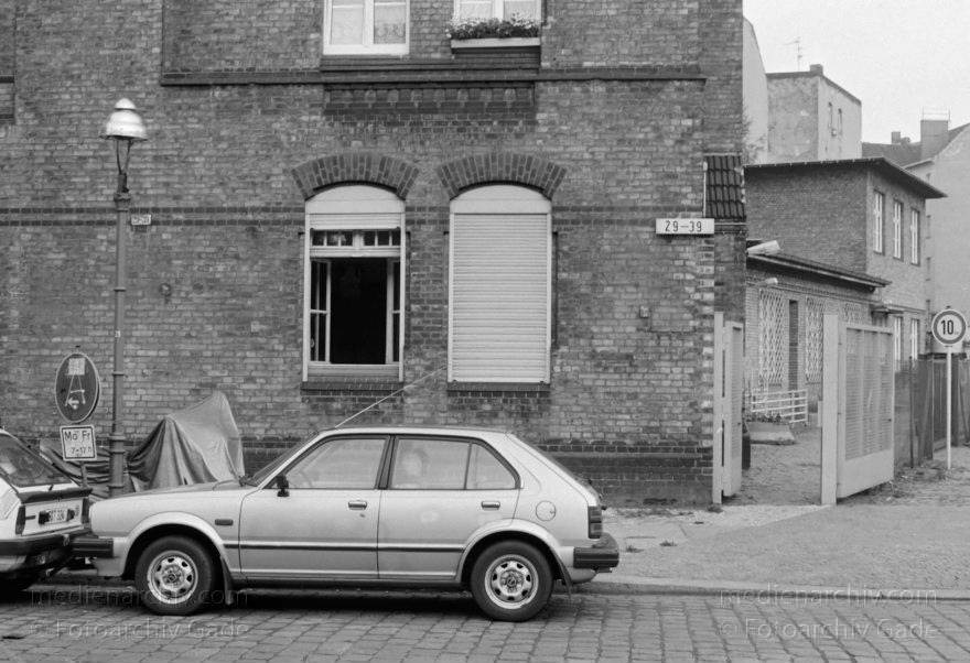 Berlin. Moabit
22. 7. 1989. Berlin. Moabit
Schlüsselwörter: Berlin;Deutschland;Germany;Moabit;1989;Tiergarten