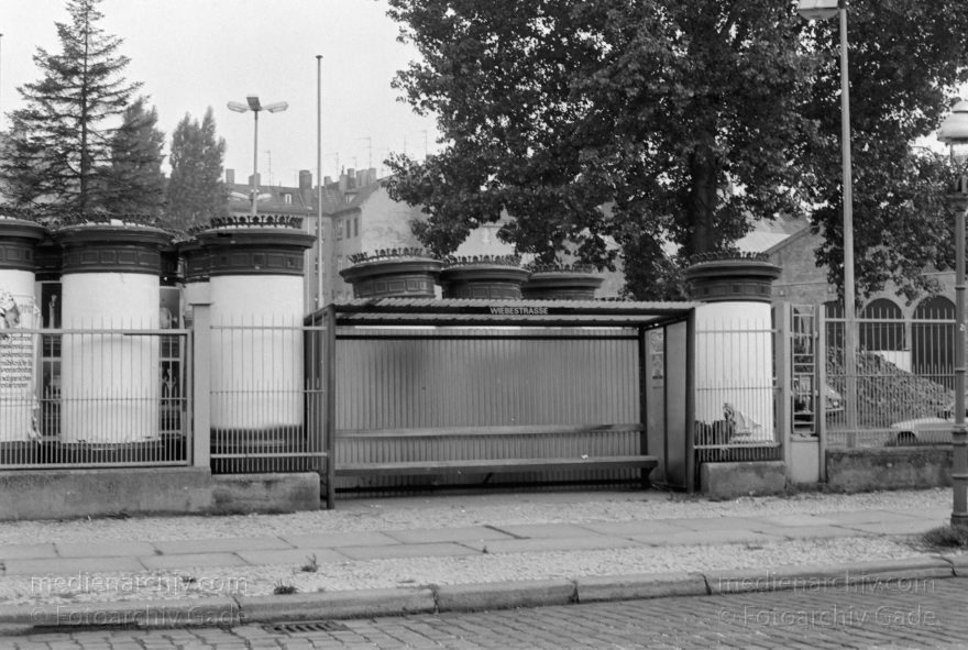 Berlin. Moabit
22. 7. 1989. Berlin. Moabit
Schlüsselwörter: Berlin;Deutschland;Germany;Moabit;1989;Tiergarten