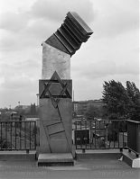 Dateiname=Berlin-Mitte-Moabit-19920509-314.jpg
Dateigröße=151KB
Abmessungen: 683x880
hinzugefügt am: 04. Januar 2016 Berlin-Mitte-Moabit-19920509-314.jpg
