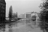Dateiname=Berlin-Mitte-Moabit-Spree-19951230-273.jpg
Dateigröße=241KB
Abmessungen: 880x595
hinzugefügt am: 04. Januar 2016 Berlin-Mitte-Moabit-Spree-19951230-273.jpg