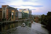 Dateiname=Berlin-Mitte-Moabit-Spree-199808-01.jpg
Dateigröße=189KB
Abmessungen: 880x595
hinzugefügt am: 04. Januar 2016 Berlin-Mitte-Moabit-Spree-199808-01.jpg