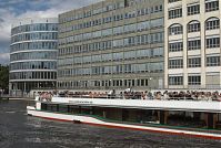 Dateiname=Berlin-Mitte-Moabit-Spree-20080504-042.jpg
Dateigröße=262KB
Abmessungen: 880x591
hinzugefügt am: 04. Januar 2016 Berlin-Mitte-Moabit-Spree-20080504-042.jpg