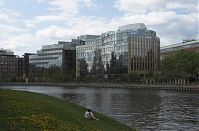 Dateiname=Berlin-Mitte-Moabit-Spree-20080504-053.jpg
Dateigröße=191KB
Abmessungen: 880x577
hinzugefügt am: 04. Januar 2016 Berlin-Mitte-Moabit-Spree-20080504-053.jpg