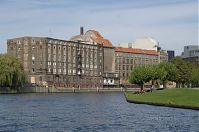 Berlin-Mitte-Moabit-Spree-20120925-138.jpg
