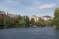 Berlin-Mitte-Moabit-Spree-20120925-146.jpg