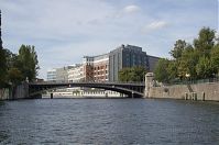 Dateiname=Berlin-Mitte-Moabit-Spree-20120925-156.jpg
Dateigröße=191KB
Abmessungen: 880x584
hinzugefügt am: 04. Januar 2016 Berlin-Mitte-Moabit-Spree-20120925-156.jpg