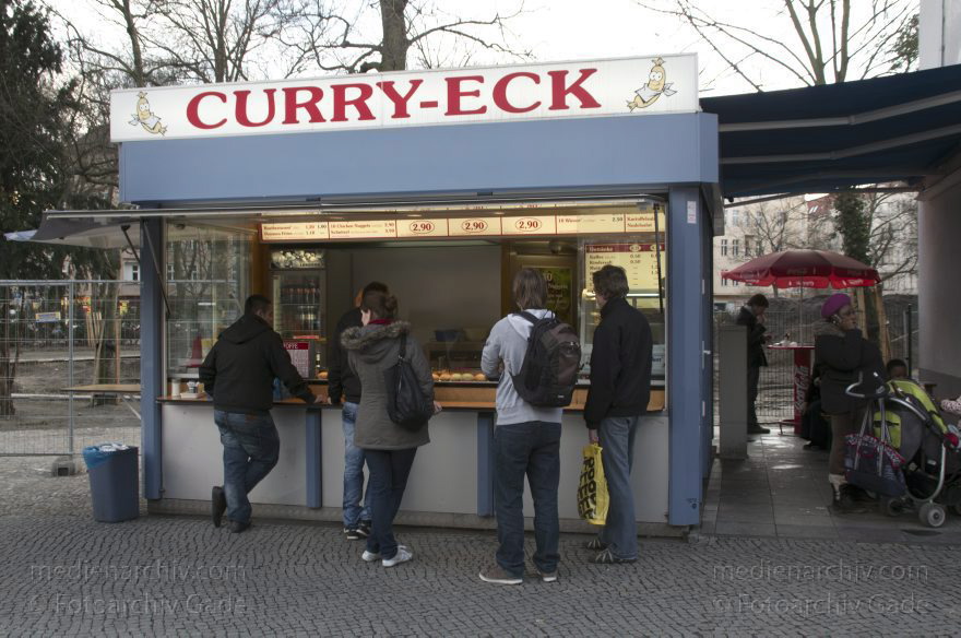 Berlin. Moabit. Turmstraße
23. 2. 2012. Berlin. Mitte. Moabit. Turmstraße. Imbiss Curry-Eck
Schlüsselwörter: Berlin;Deutschland;Einkaufsstraße;Germany;Moabit;Tiergarten;2012;Turmstraße