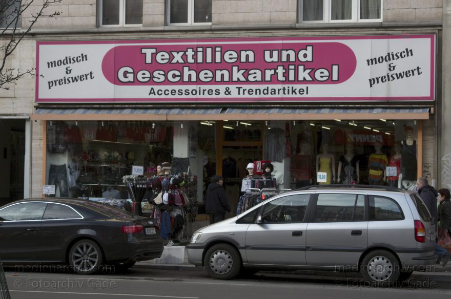 Berlin. Moabit. Turmstraße
23. 2. 2012. Berlin. Mitte. Moabit. Turmstraße
Schlüsselwörter: Berlin;Deutschland;Einkaufsstraße;Germany;Moabit;Tiergarten;2012;Turmstraße