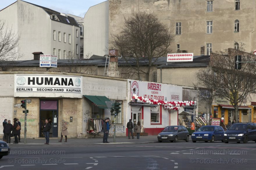 Berlin. Moabit. Turmstraße
23. 2. 2012. Berlin. Mitte. Moabit. Turmstraße
Schlüsselwörter: Berlin;Deutschland;Einkaufsstraße;Germany;Moabit;Tiergarten;2012;Turmstraße