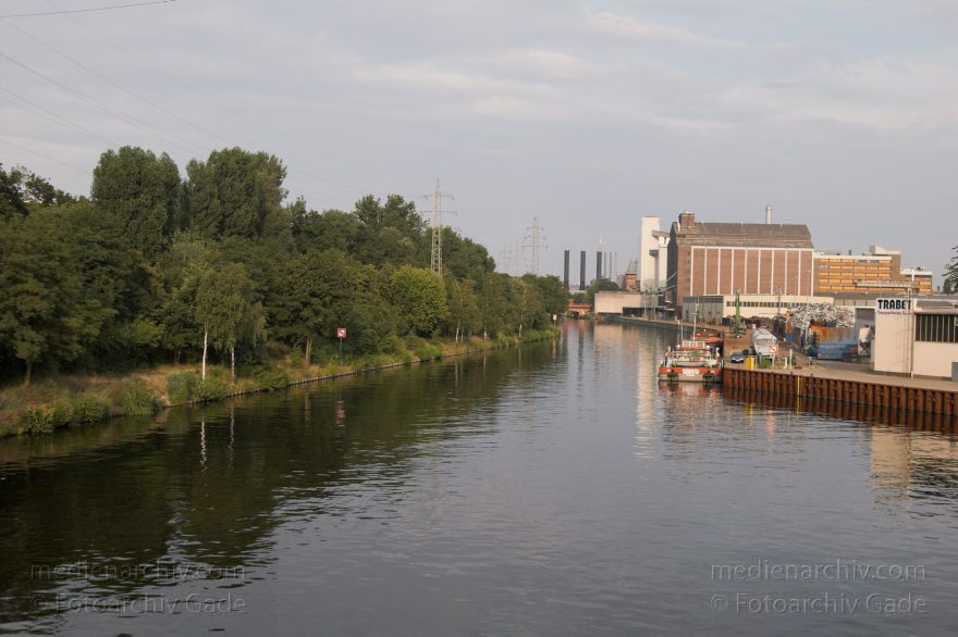 Berlin. Moabit. Westhafen
23. 7. 2006. Berlin. Moabit. Westhafen
Schlüsselwörter: Berlin;Berlin-Spandauer Schifffahrtskanal;Deutschland;Germany;Moabit;2006;Westhafen